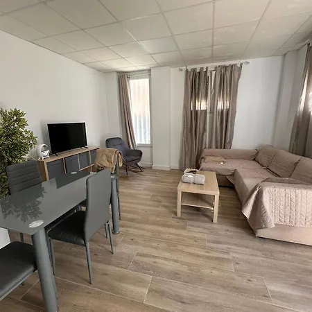 Apartment Valencia 17 *