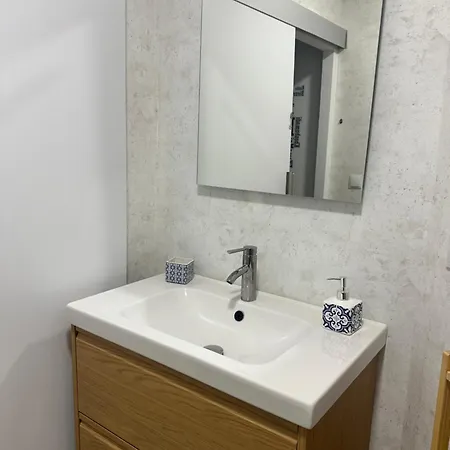 Apartament Valencia 17 *